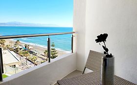 Studio LE LUXE au soleil face à la mer